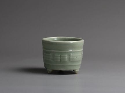 Encensoir tripode en céladon de Longquan représent