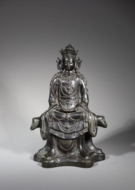 Un Amitabha assis en bronze avec socle, dynastie Y