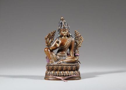 Bodhisattva assis en bronze doré de style Pala, XV