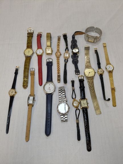 Lot de seize montres bracelet dame et homme, dont 