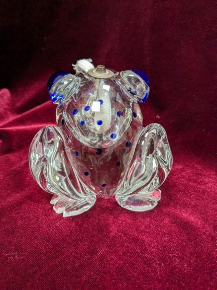Fun frog-shaped glass candle
H: 10 cm