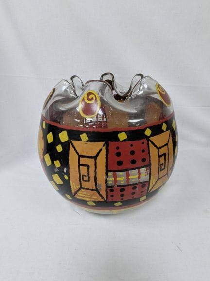 Vaso a corolla in vetro soffiato con decorazioni d