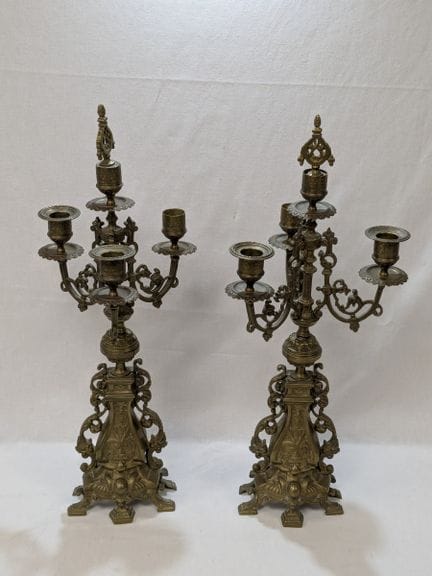Par de candelabros de bronce, estilo Regencia
Altu