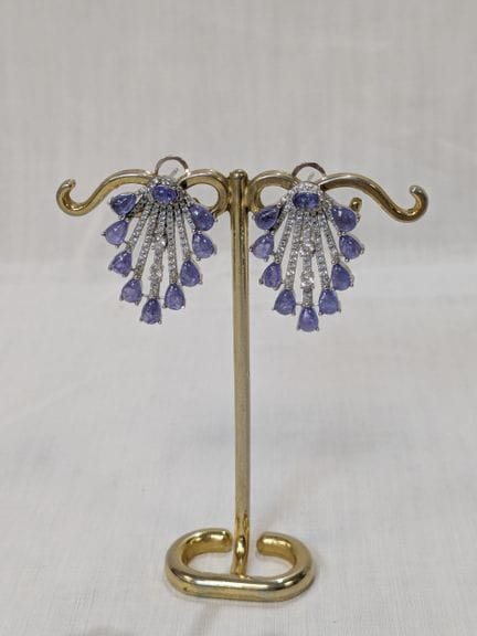 Paire de pendant d'oreilles, pavés de tanzanites e