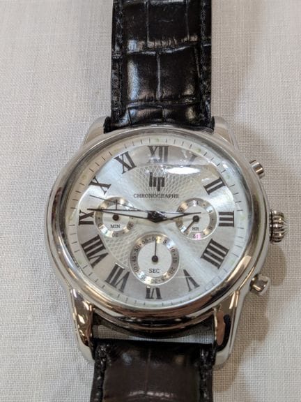 LIP Chronographe. Montre-bracelet en acier et cuir