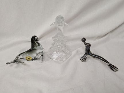 Set of 3 glass and crystal figurines, including 2 