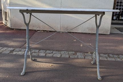 Tisch im Bistro-Stil aus lackiertem Gusseisen und 