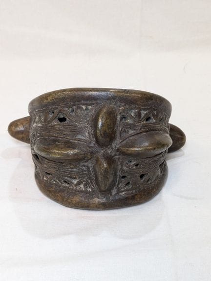 Importante bracciale in lega di rame e bronzo. Nor