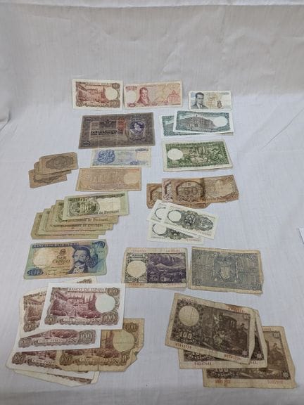 MONDO. Serie di circa trenta banconote, tra cui SP