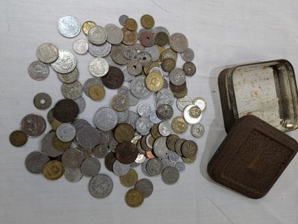 Insieme di pezzi provenienti da Francia, Grecia, M