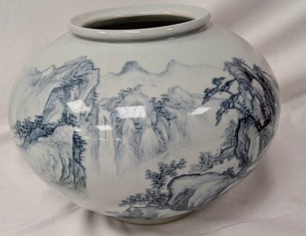 CINA Vaso in porcellana con decorazione raffiguran