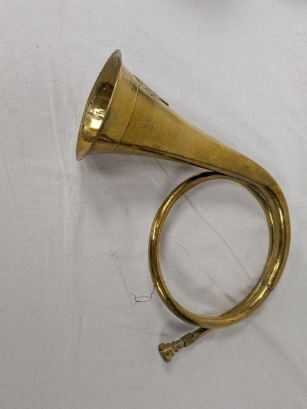 Jagdhorn aus Messing, 28 x 35 cm (mit Gebrauchsspu