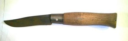 Couteau Opinel pliant, lame acier, du type N°11 ?,