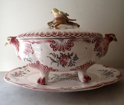 Strasbourg: polychrome earthenware soup tureen wit