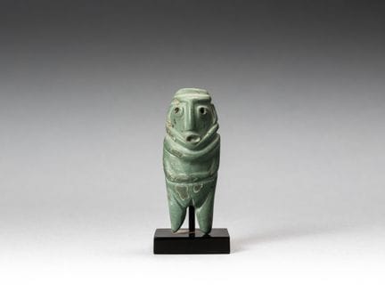 Idole anthropomorphe représentant un personnage au