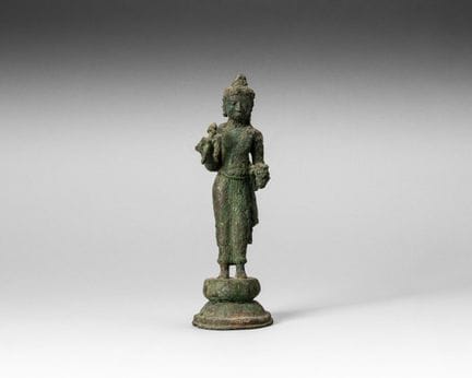 Lokeshvara-Statuette aus Bronze mit stark korrodie