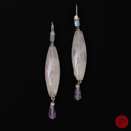 ANONYME- PAIRE DE BOUCLES D'OREILLES
ARGENT, QUART