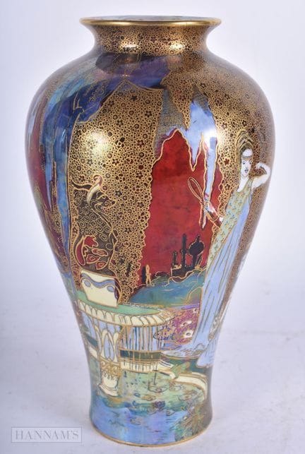 AN ART DECO WILTON WARE LUSTRE MAIDEN VASE. 22.5 c