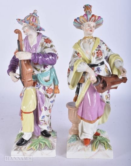 Ein Paar deutsche Porzellanfiguren von KPM Berlin 
