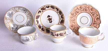 Tasse et soucoupe « Barr Worcester » décorées d’un