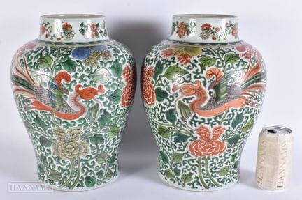 UN PRECIOSO PAR DE JARRONES CHINOS DE PORCELANA «F