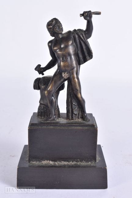 A 19TH CENTURY EUROPEAN GRAND TOUR BRONZE FIGURE O