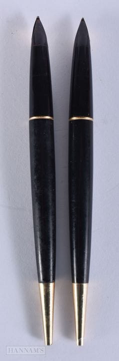 ZWEI PARKER-STIFTE MIT 14-KARAT-GOLDSPITZE. 13 cm 