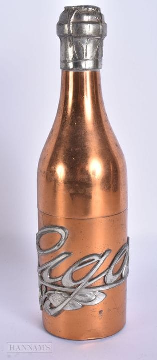 EINE AUSSERGEWÖHNLICHE ZIGARRENHUMIDOR-FLASCHE. 22