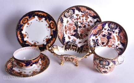 Sammlung von „Royal Crown Derby“-Imari-Porzellan. 
