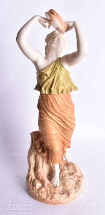 Figurine Royal Worcester représentant un satyre, m
