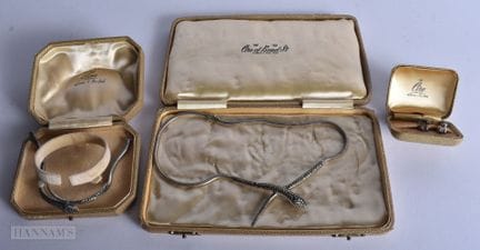EINE EDWARDIANISCHE ART-DECO-KOLLEKTION AUS SILBER