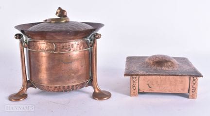 UNA CAJA DE COBRE DE ESTILO ART NOUVEAU DE «W SOUT