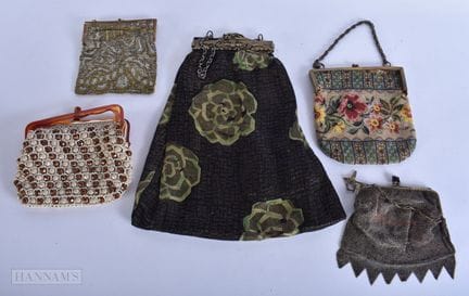Antike Vintage-Handtaschen, Geldbörsen, Perlenstic