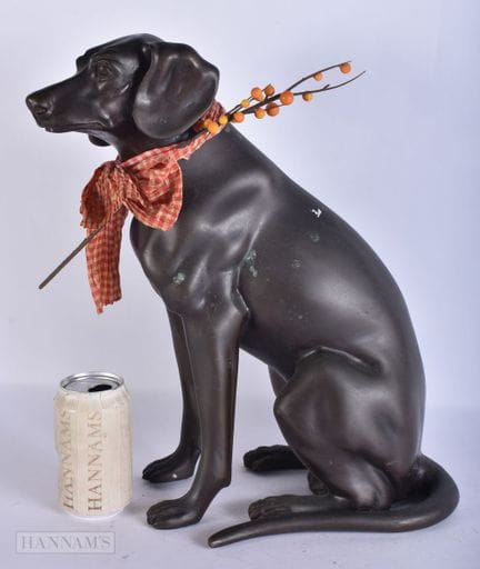 一件大型青铜犬的素描作品。40 厘米 × 32 厘米。