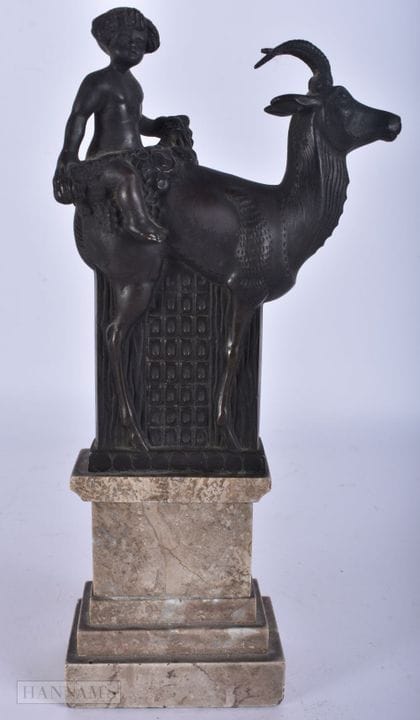 W. Opscher (tätig um 1920) Bronze, Figur auf einem