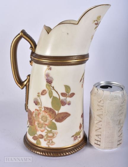 Ein Krug aus „Blush Ivory“-Porzellan von ROYAL WOR