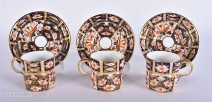 THREE ROYAL CROWN DERBY IMARI PORCELAIN CUPS AND S