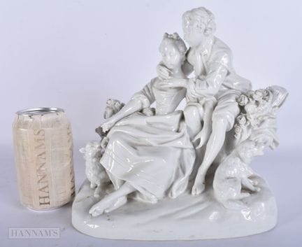 Eine große italienische Porzellanfigur aus Neapel 