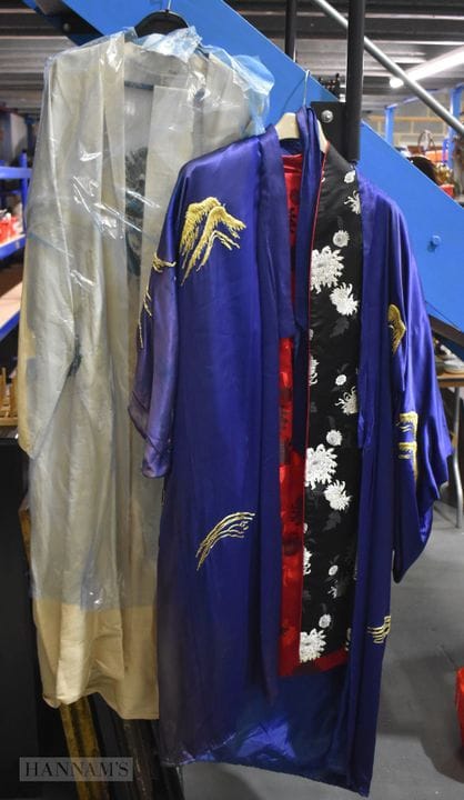 ASSORTED VINTAGE ORIENTAL ROBES. (qty)