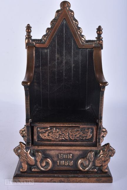 UNA ORIGINAL Hucha de la Coronación. 22 cm de altu