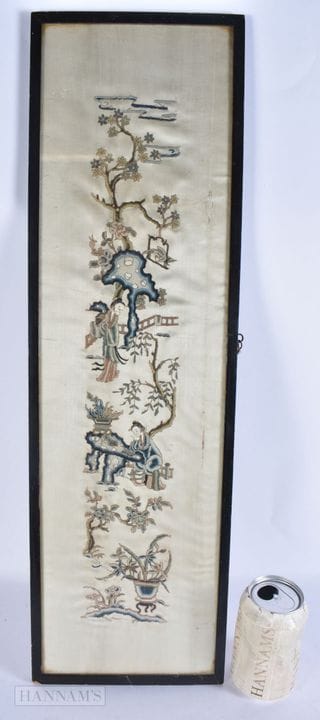 A LATE 19TH CENTURY CHINESE SILK EMBROIDERED FEMAL