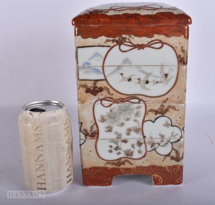 Caja apilable con tapa de porcelana de Kutani del 