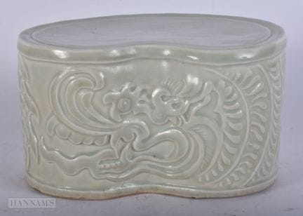 UN COUSSIN CHINOIS INHABITUEL DU DÉBUT DU XXe SIÈC