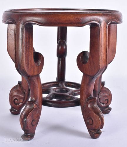 AN EARLY 20TH CENTURY CHINESE CARVED WOOD MARBLE I