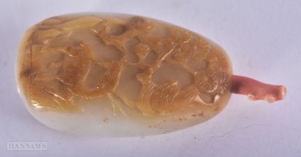 BOUTEILLE À TABAC CHINOISE EN JADE JAUNE SCULPTÉ, 