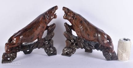 A LARGE PAIR OF 19TH CENTURY JAPANESE MEIJI PERIOD