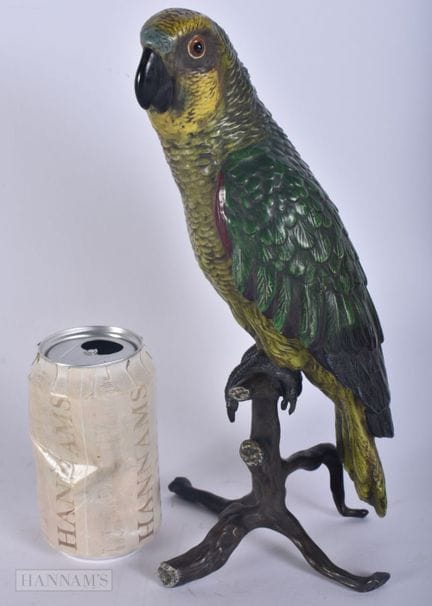 A LARGE COLD PAINTED BRONZE FIGURE OF A PARROT. 28