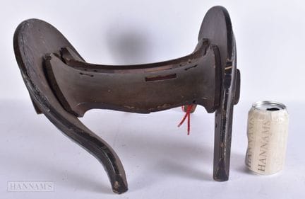 A 19TH CENTURY JAPANESE MEIJI PERIOD LACQUERED WOO