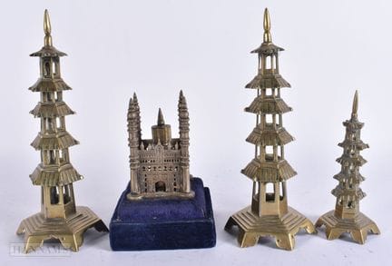 THREE LATE 19TH CENTURY CHINESE BRONZE MODELS OF T