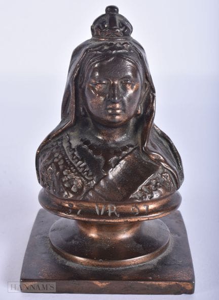 Eine viktorianische Büste aus Bronze und Gusseisen